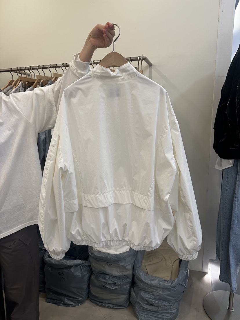 MONDAYMORING韓國直郵東大門實拍女裝新品熱賣推薦人氣夾克MONDAYMORING夾克