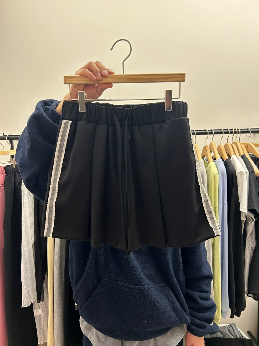 AS THOUGHT直郵韓國代購女裝新品真品25春夏時尚職業短褲蕾絲AS THOUGHT短褲圖色2
