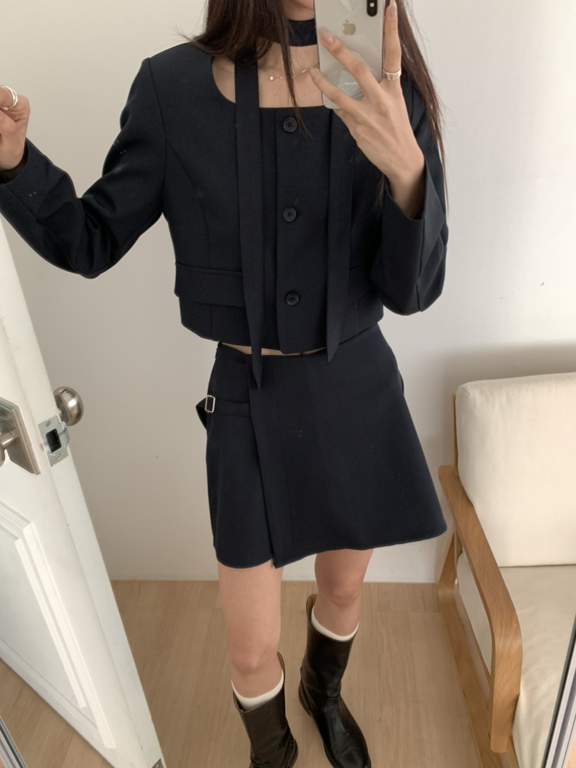 EOMPIT東大門代購女裝新款時尚真品熱賣休閑25春夏套裝含脖帶EOMPIT套裝
