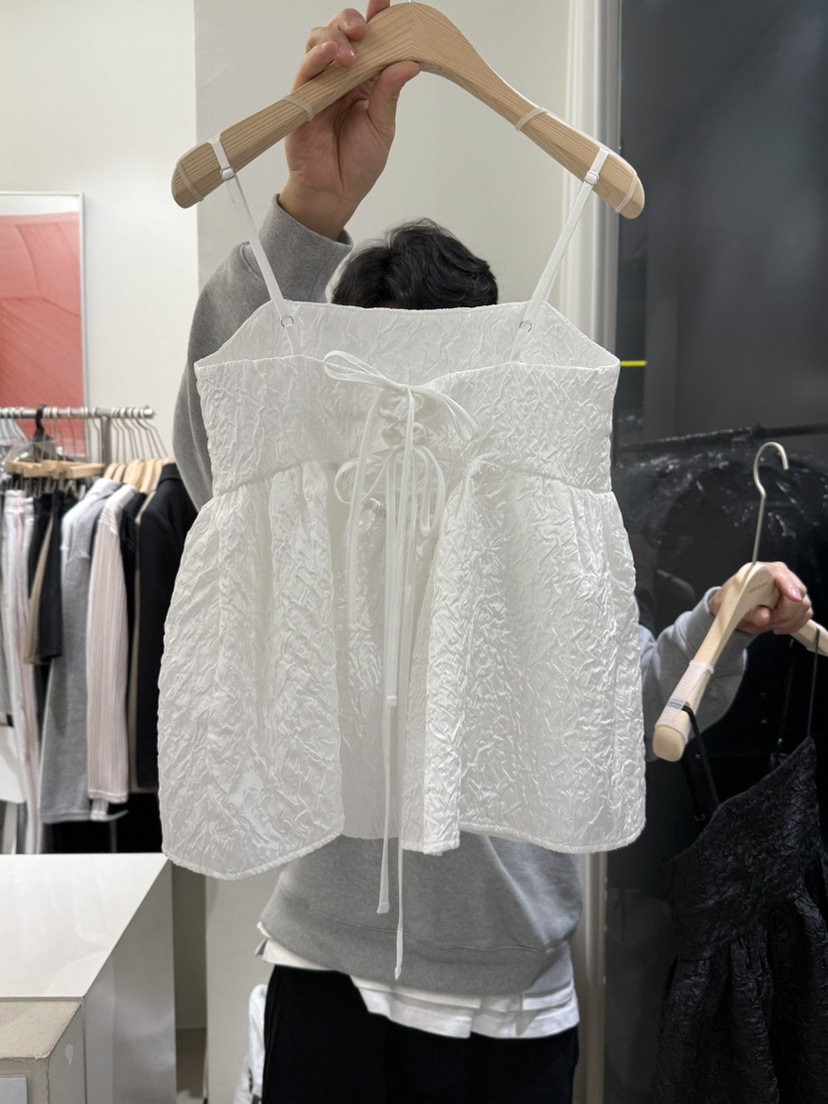 MEMO CLASSIC東大門實拍女士新款休閑時尚真品推薦吊帶背心MEMO CLASSIC吊帶/背心