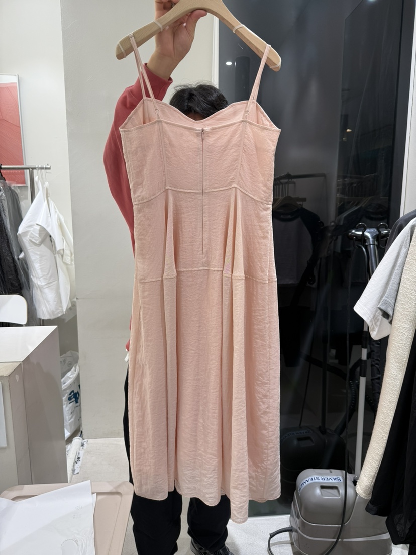 MEMO CLASSIC韓國代購女士新品25春夏時尚職業真品人氣連衣裙MEMO CLASSIC連衣裙