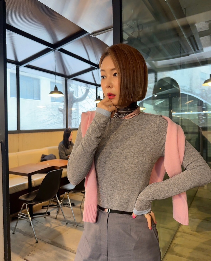JUJU東大門代購女士新款推薦熱賣25春夏職業時尚人氣長袖T恤JUJU長袖T恤