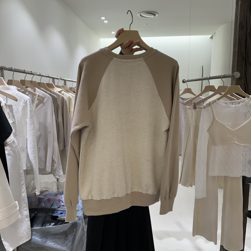 AVECNOUS東大門直郵女士新品時尚真品休閑推薦熱賣衛衣刺繡AVECNOUS衛衣