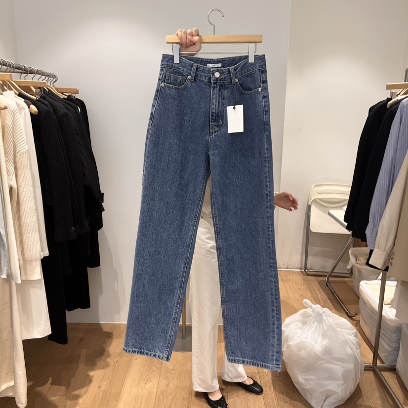 OUR-A東大門實拍女士新款真品熱賣推薦時尚休閑職業牛仔褲OUR-A牛仔褲