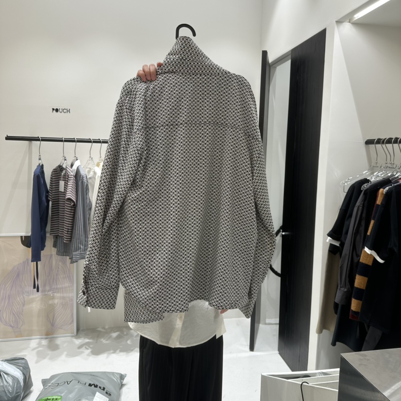 POUCH韓國直郵女裝新品時尚真品休閑職業25春夏推薦襯衫蕾絲衫POUCH襯衫/蕾絲衫