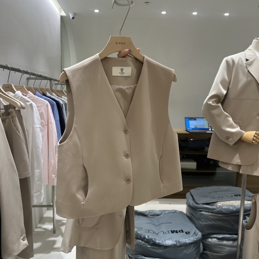 A WANT韓國直郵女士新品真品人氣時尚熱賣推薦職業25春夏馬甲A WANT馬甲