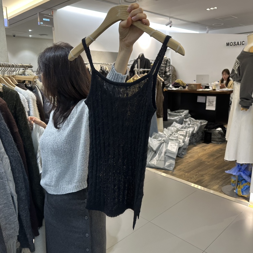 ALEGRE韓國直郵東大門實拍女裝新品真品推薦人氣熱賣吊帶背心ALEGRE吊帶/背心