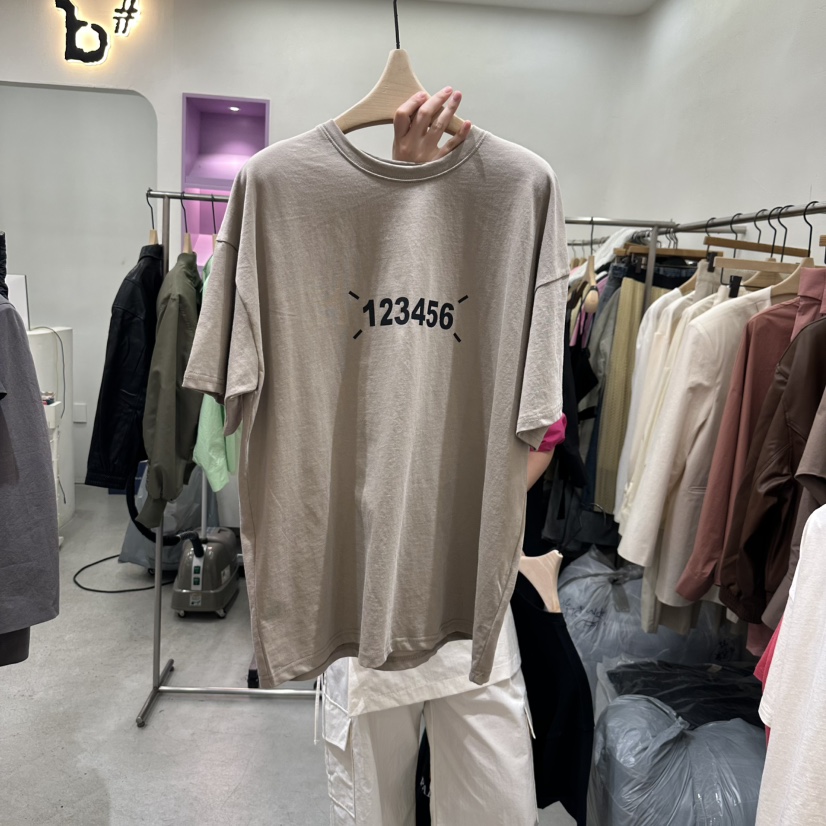 BISHOP韓國直郵東大門代購女裝新款熱賣休閑職業25春夏推薦T恤b#/BISHOPT恤圖色4