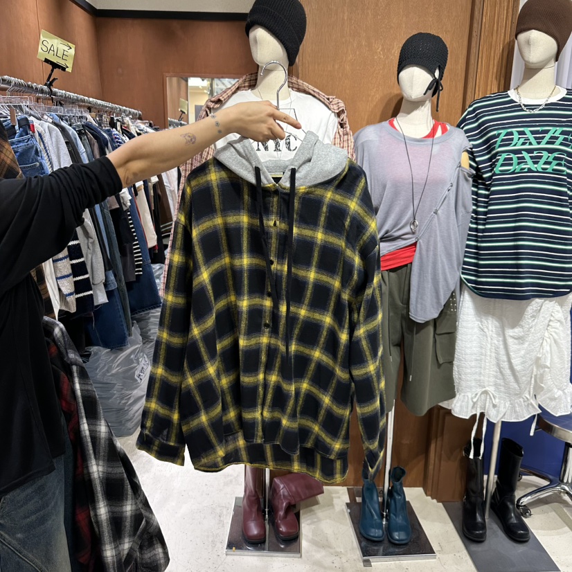 AMOUR韓國直郵東大門代購女裝新品休閑真品職業時尚襯衫蕾絲衫AMOUR襯衫/蕾絲衫圖色3