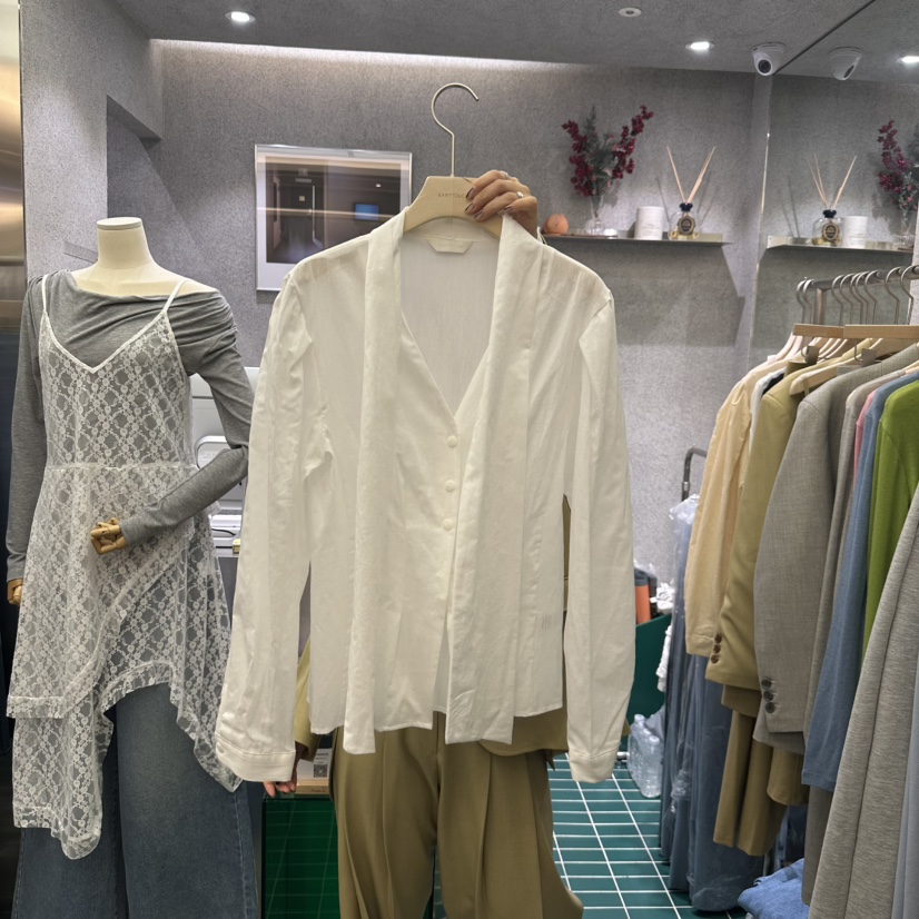 BABYTOUCH韓國直郵東大門代購女裝新款真品25春夏襯衫蕾絲衫BABYTOUCH襯衫/蕾絲衫圖色2