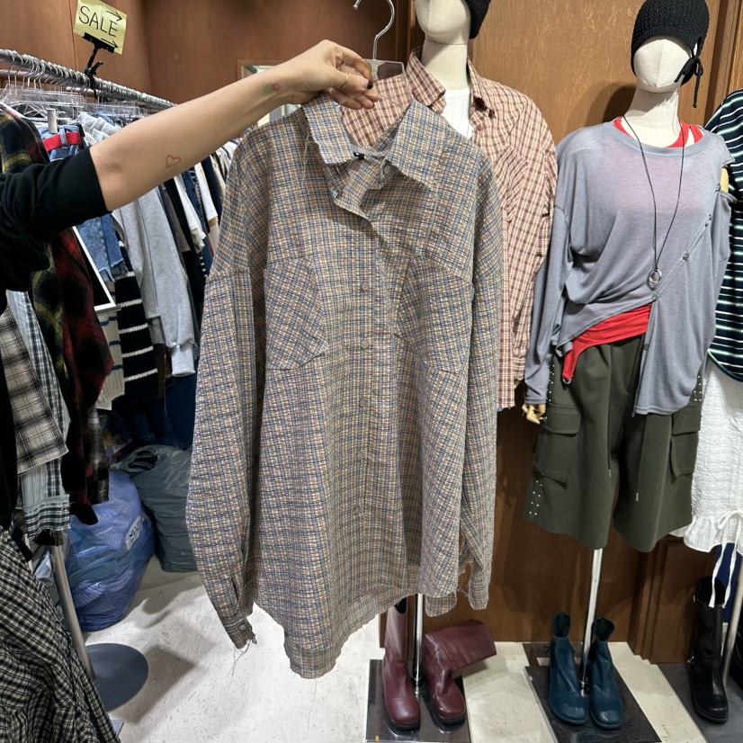 AMOUR韓國直郵東大門實拍女裝新品真品熱賣25春夏襯衫蕾絲衫AMOUR襯衫/蕾絲衫圖色2