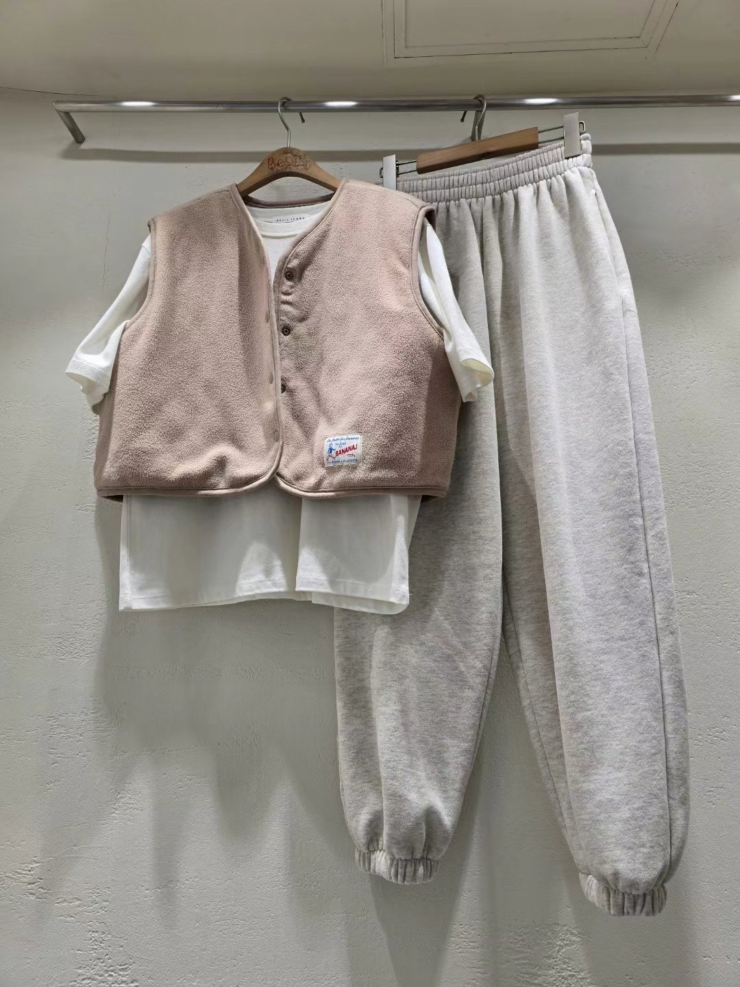 BASIC FEMME-베이직팜므-OT韓國代購女裝新品休閑馬甲羊毛BASIC FEMME馬甲