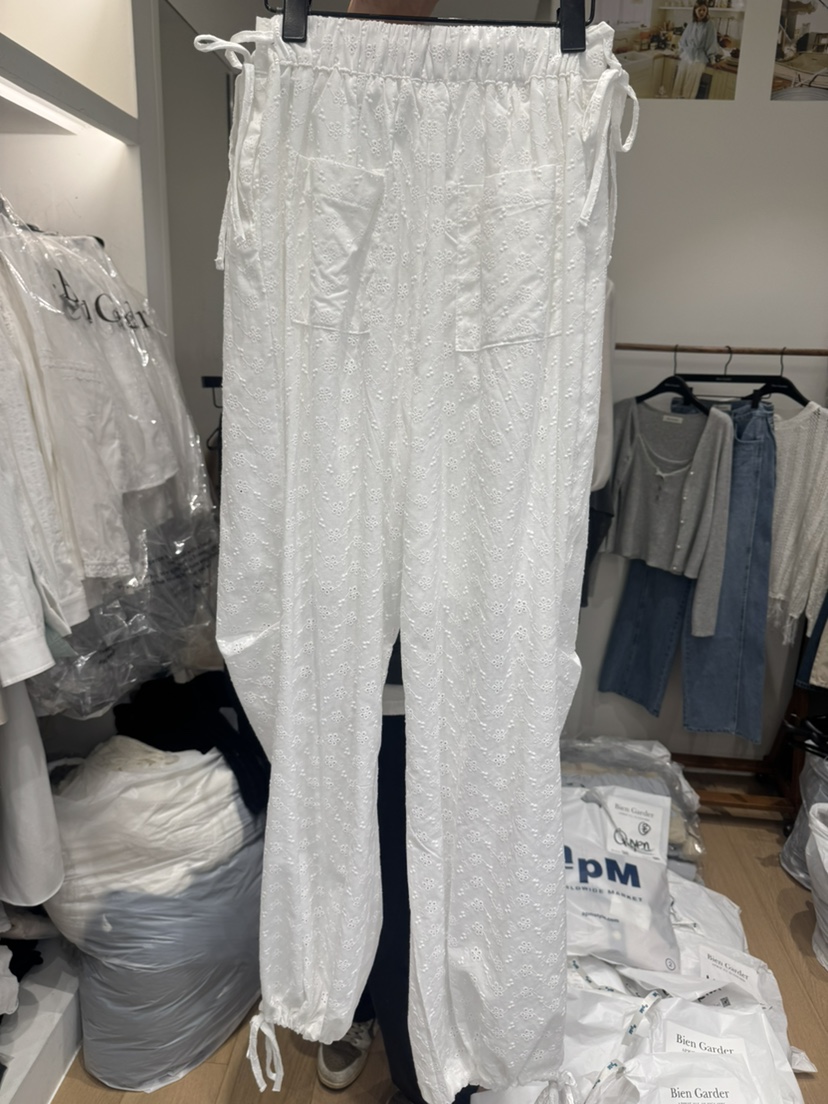 BIEN GARDER直郵韓國代購㊣女裝新款人氣熱賣休閑褲刺繡蕾絲BIEN GARDER休閑褲