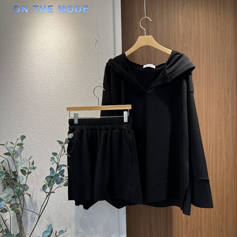 ON THE MODE韓國㊣直郵東大門代購女裝新款休閑熱賣套裝套裝ON THE MODE套裝圖色4