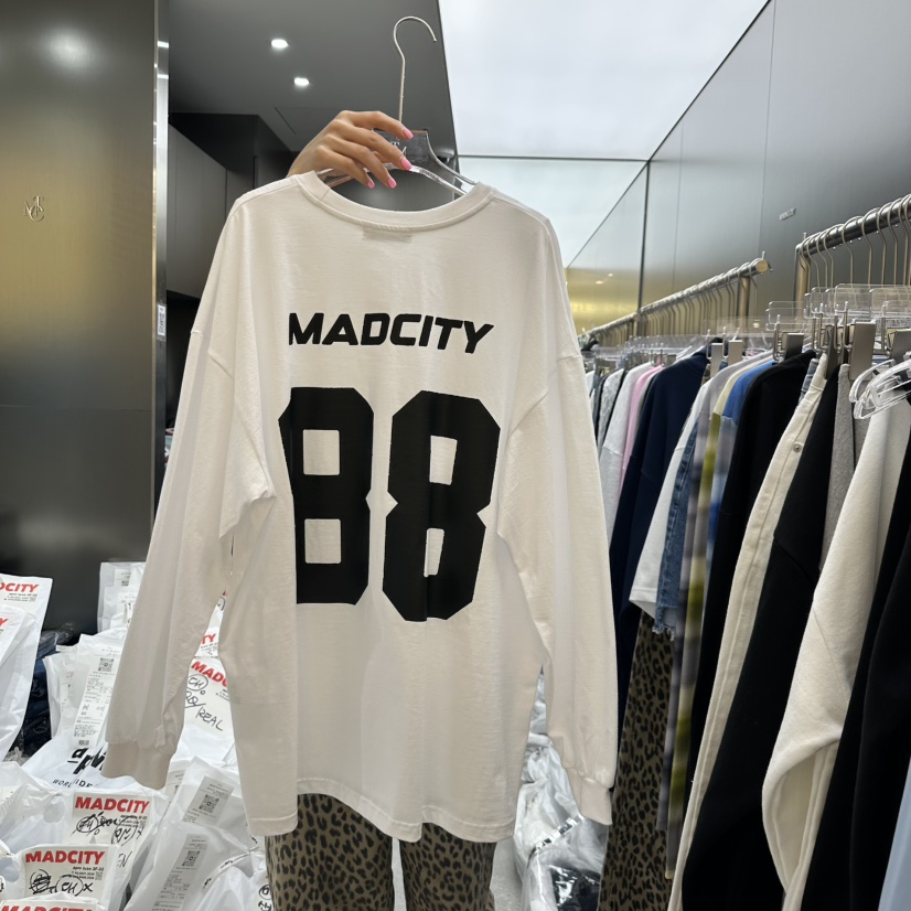 MADCITY韓國直郵㊣東大門實拍女裝新款熱賣時尚人氣長袖T恤MADCITY長袖T恤