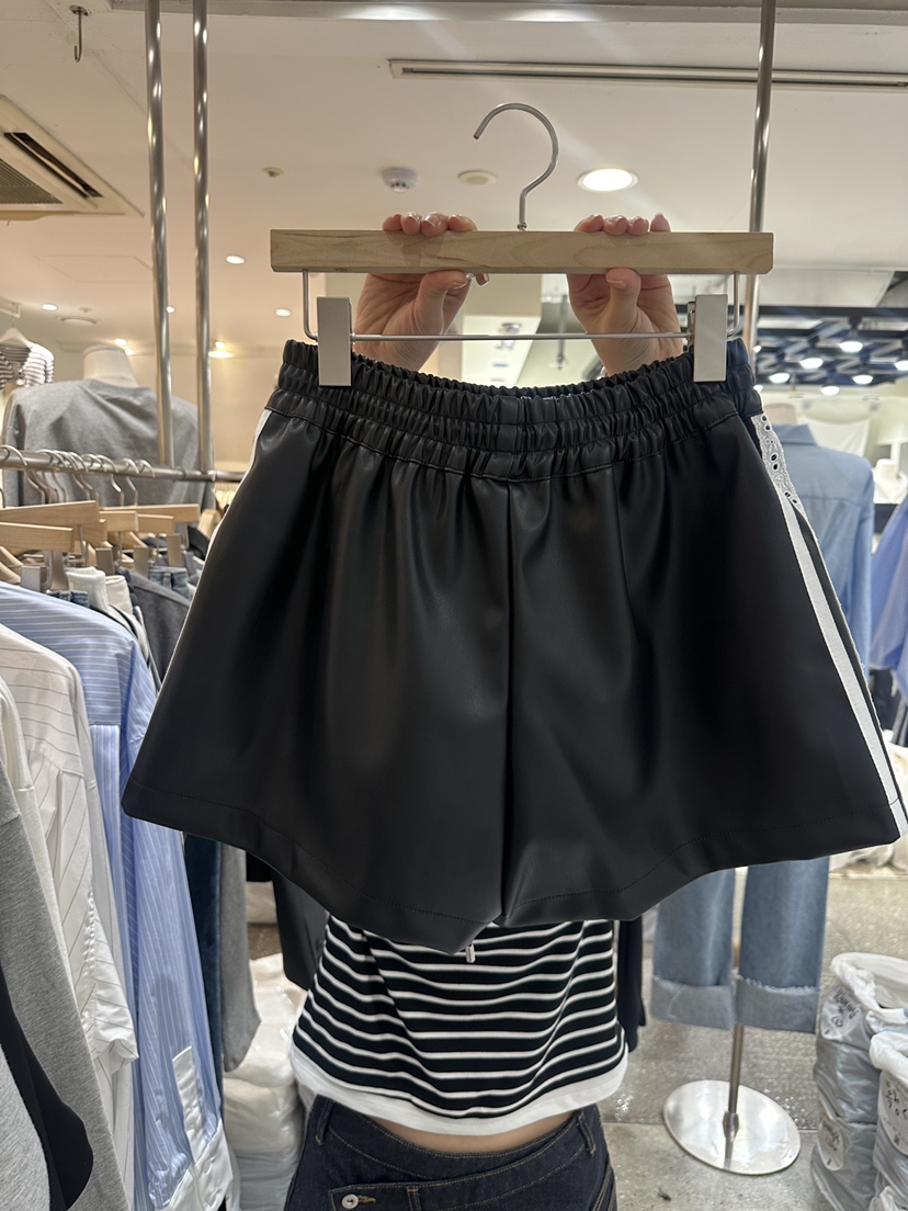 INSSENSE-A韓國㊣直郵東大門代購女裝新品時尚職業推薦短褲INSSENSE-A短褲