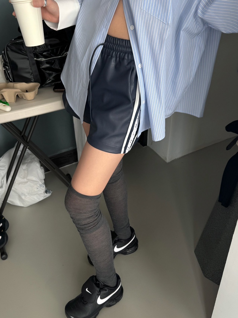 INSSENSE-A韓國㊣直郵東大門代購女裝新品時尚職業推薦短褲INSSENSE-A短褲