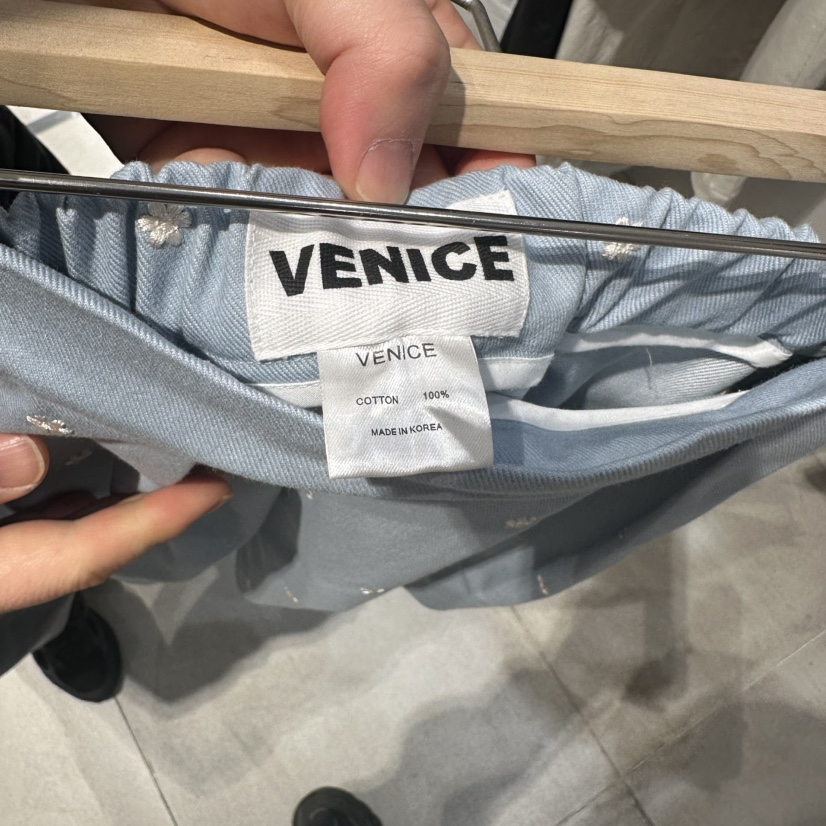 VENICE韓國直郵㊣女裝新款休閑人氣25春夏熱賣職業短裙刺繡VENICE短裙