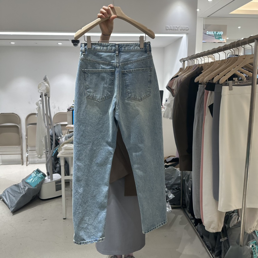 DAILYJUD東大門代購女裝新品真品推薦25春夏時尚職業牛仔褲DAILY JUD牛仔褲
