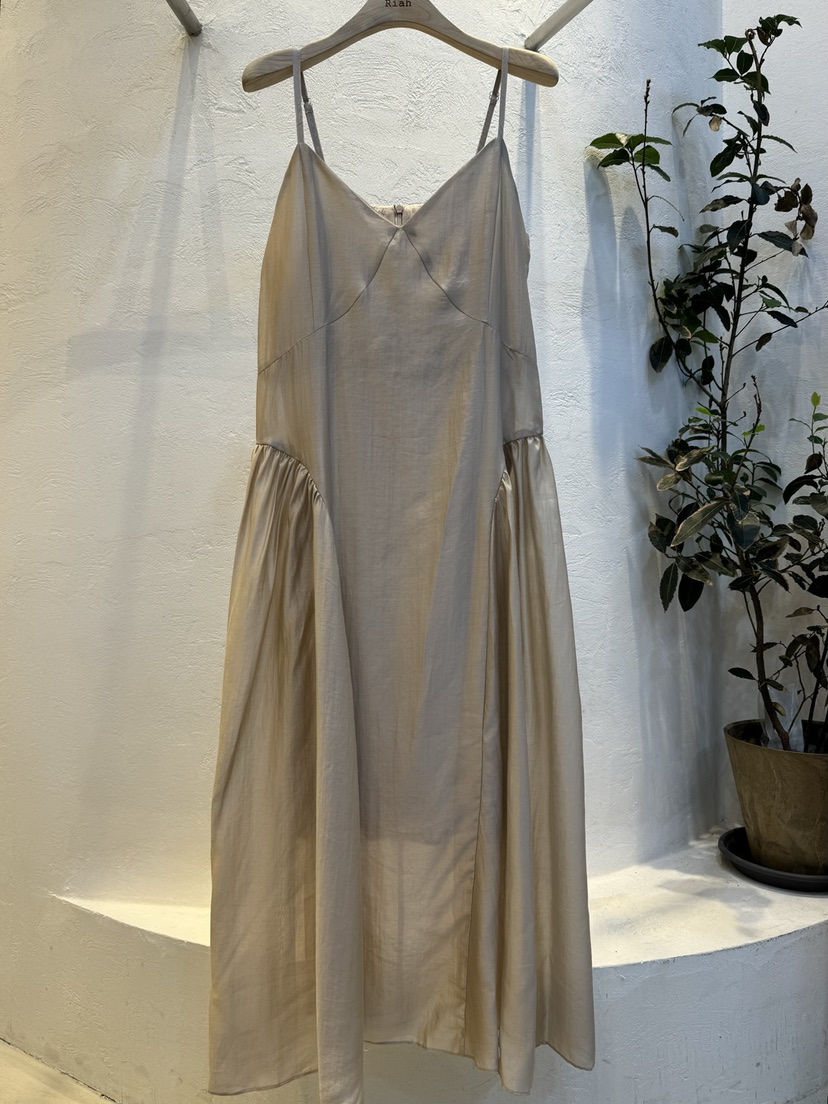 RIAH東大門代購女士新品熱賣職業25春夏時尚推薦真品連衣裙RIAH連衣裙圖色2
