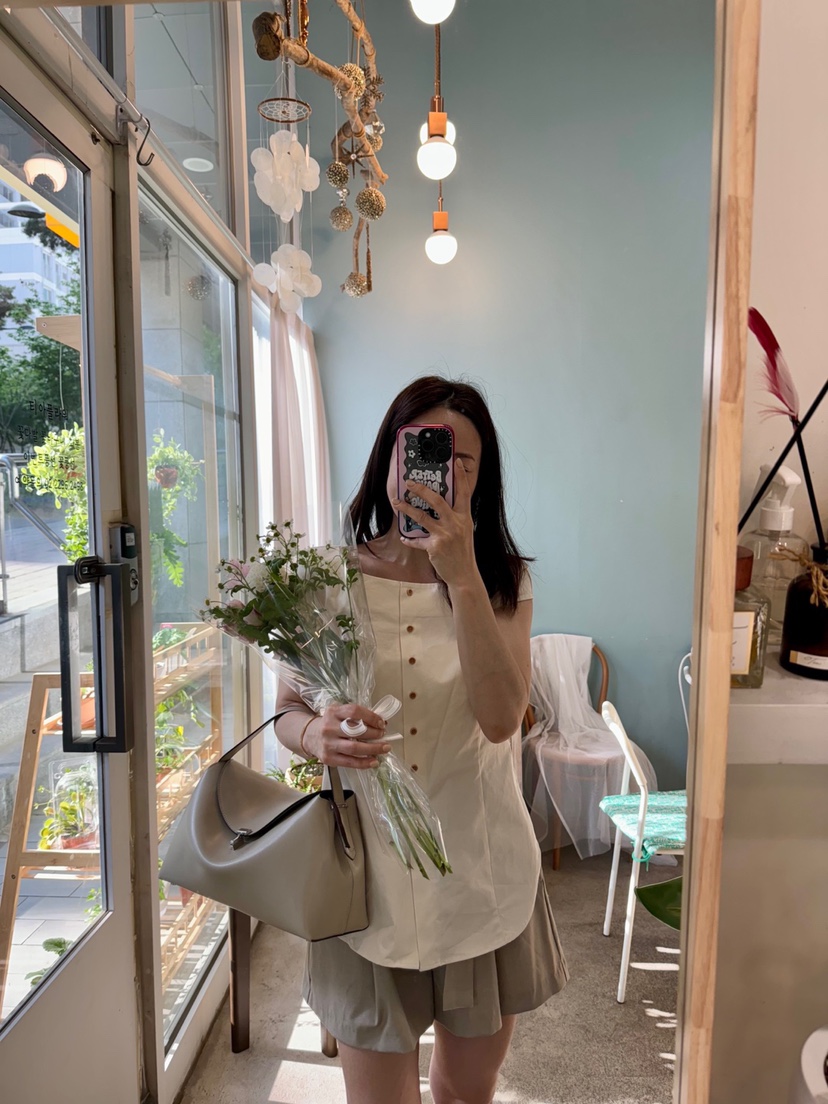 RIAH東大門實拍女裝新款職業25春夏人氣時尚襯衫蕾絲衫打折RIAH襯衫/蕾絲衫