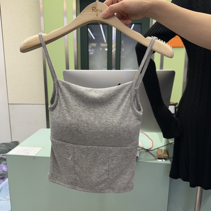 REIZ東大門代購女士新款熱賣25春夏人氣職業推薦時尚吊帶背心REIZ吊帶/背心圖色2
