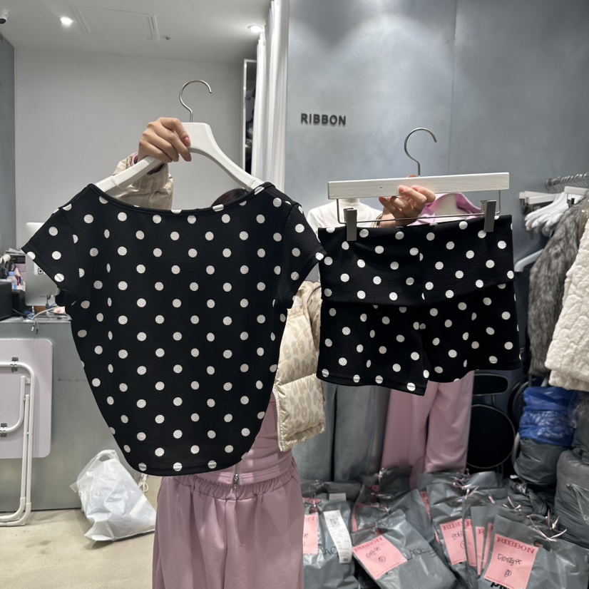 RIBBON韓國代購女士新品推薦休閑人氣職業25春夏時尚熱賣套裝RIBBON套裝