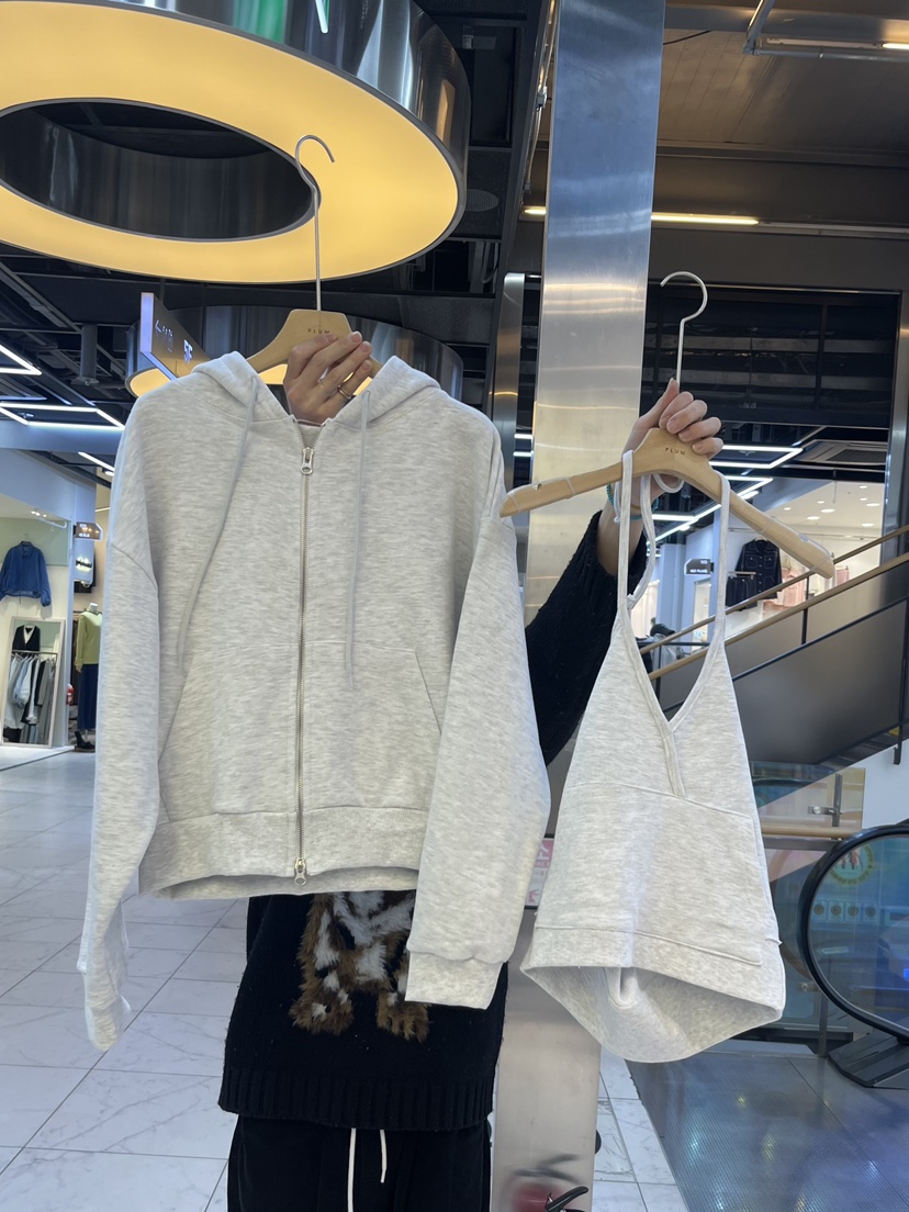 PLUM-q直郵韓國代購㊣女裝新品休閑人氣時尚推薦熱賣套裝連帽PLUM套裝圖色3