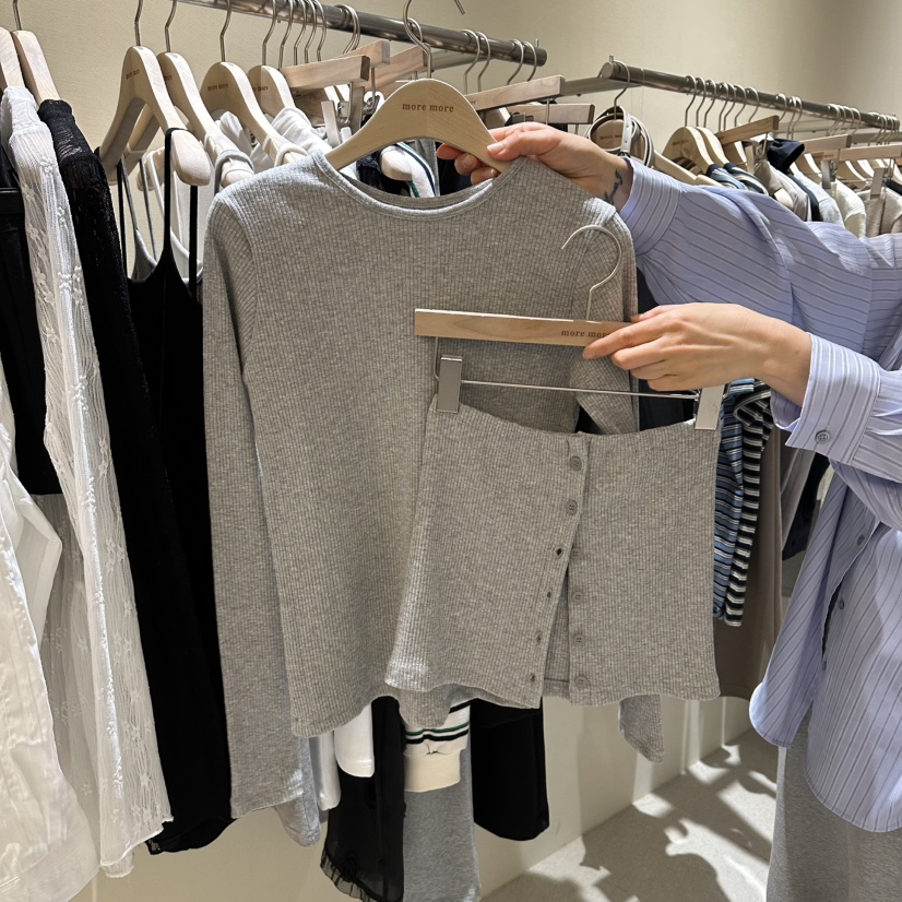 MOREMORE韓國㊣直郵東大門代購女裝新品熱賣職業休閑人氣套裝more more套裝圖色2