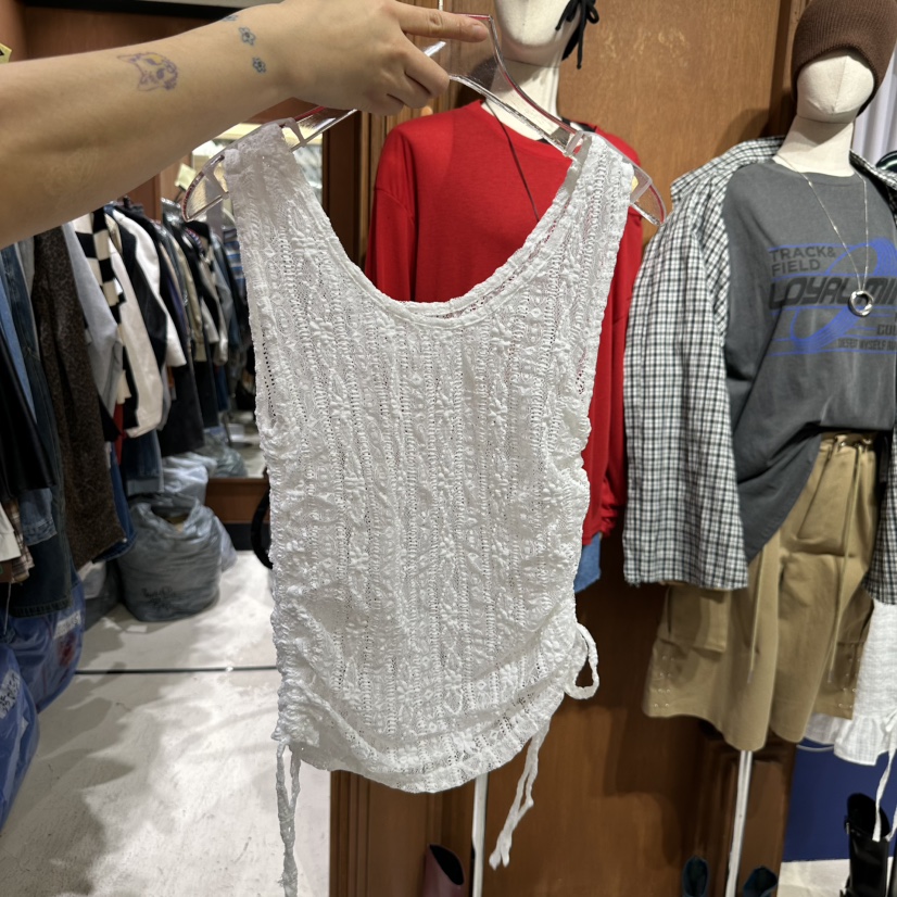 AMOUR韓國直郵㊣女裝新款人氣職業推薦熱賣休閑吊帶背心蕾絲AMOUR吊帶/背心圖色2
