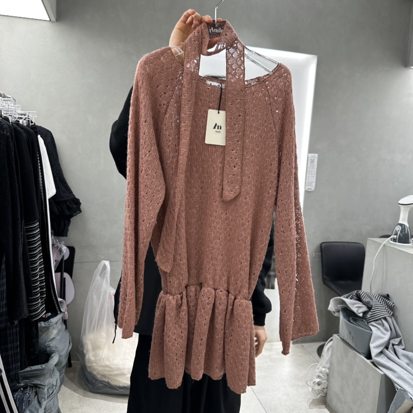 ANDE韓國直郵㊣東大門實拍女裝新品25春夏時尚連衣裙含脖帶ANDE連衣裙圖色2