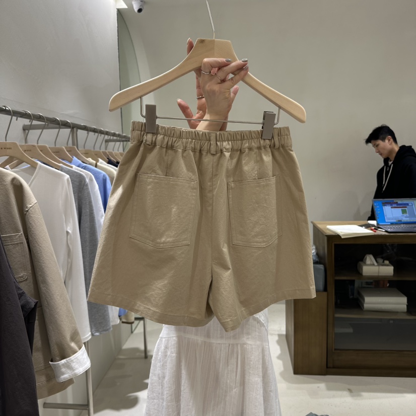 A WANT韓國㊣直郵東大門代購女裝新款25春夏人氣職業推薦短褲A WANT短褲
