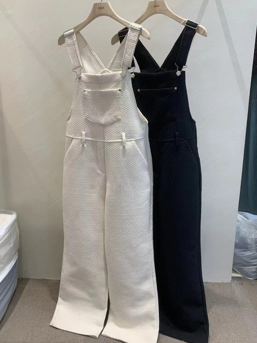 ONDA直郵韓國代購㊣女裝新品熱賣25春夏背帶褲工裝褲粗花呢ONDA背帶褲
