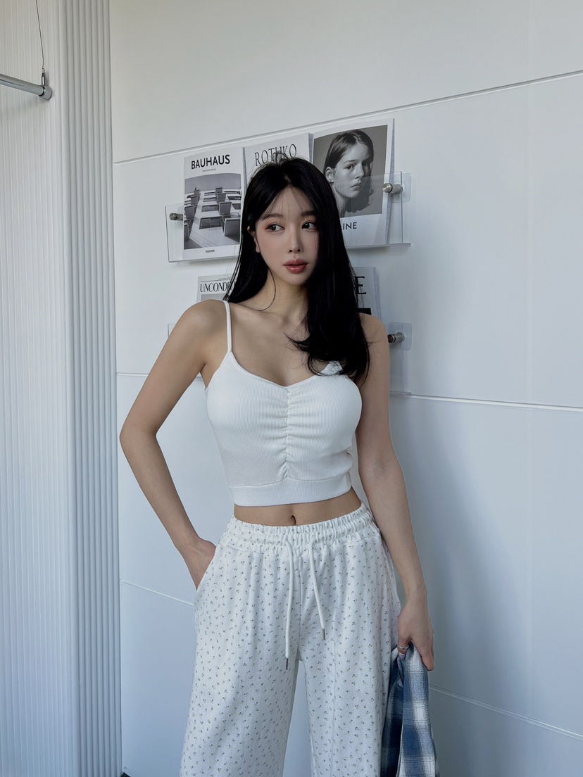 CLOTH直郵韓國代購㊣女裝新品熱賣人氣時尚25春夏職業吊帶背心CLOTH吊帶/背心圖色1
