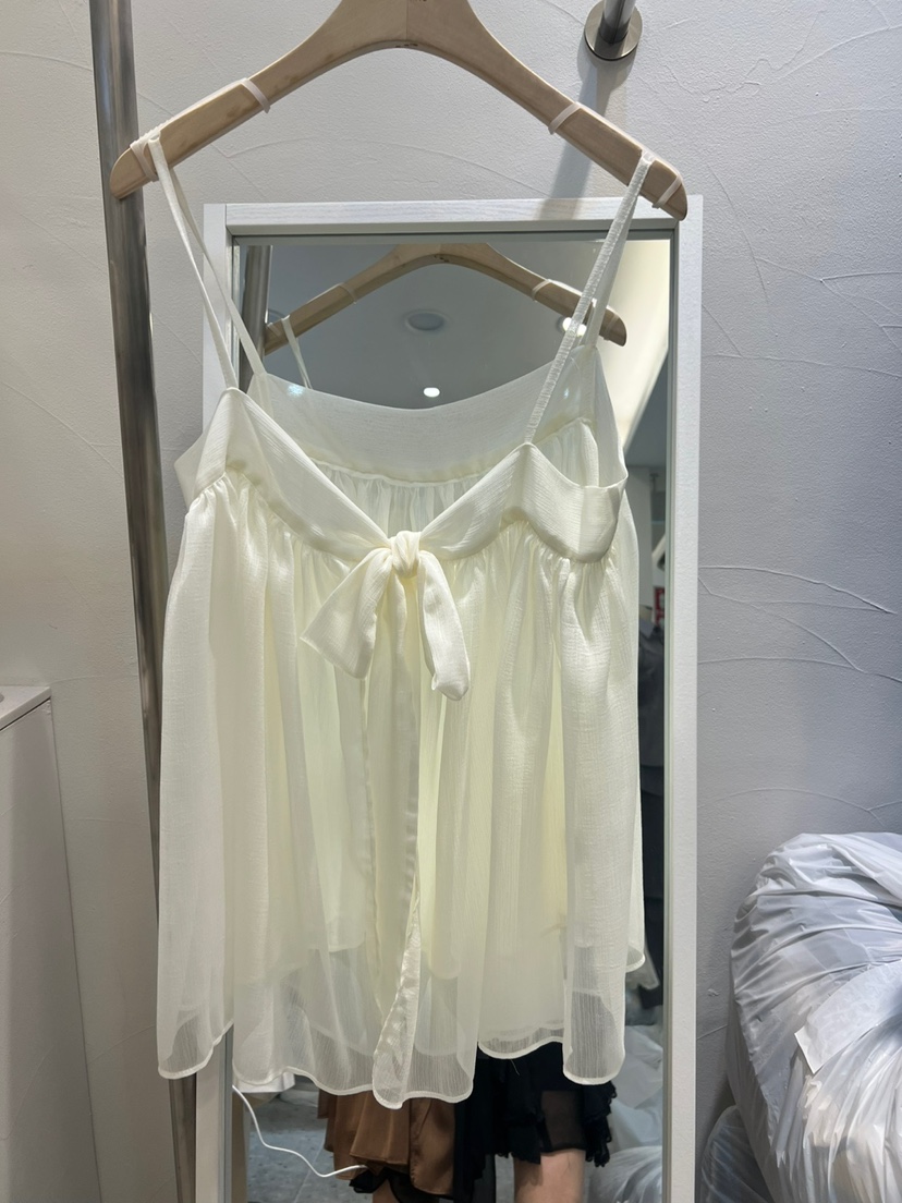 ROU.TINE韓國直郵㊣女裝新品時尚人氣休閑職業吊帶背心褶皺ROU.TINE吊帶/背心圖色1