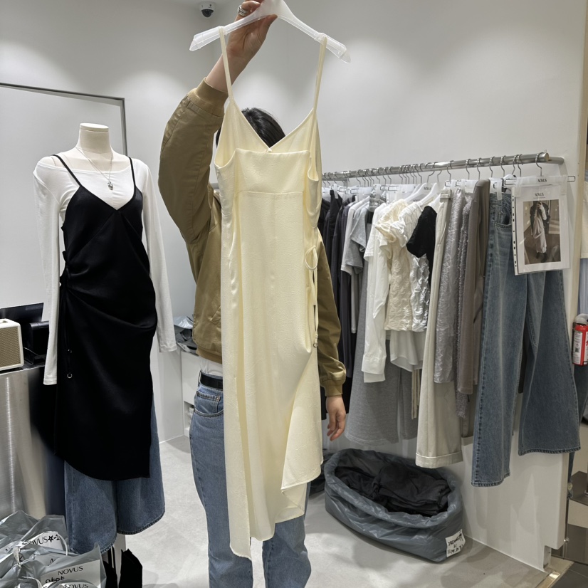 NOVUS韓國直郵女裝新品25春夏職業人氣時尚推薦熱賣真品連衣裙NOVUS連衣裙