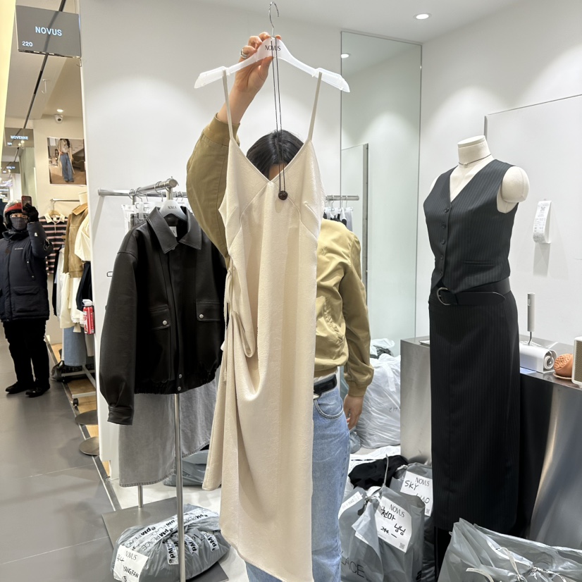 NOVUS韓國直郵女裝新品25春夏職業人氣時尚推薦熱賣真品連衣裙NOVUS連衣裙圖色2
