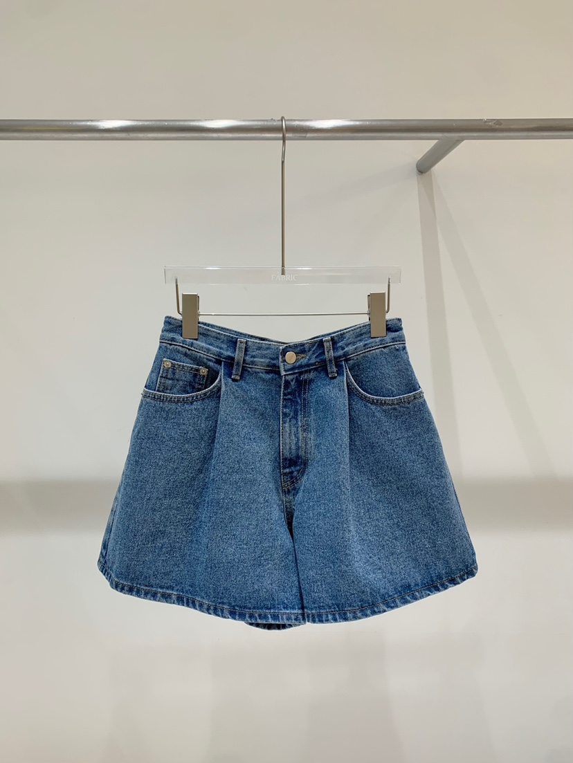 FABRIC東大門實拍女裝新品熱賣休閑職業真品時尚人氣推薦短褲FABRIC短褲圖色1
