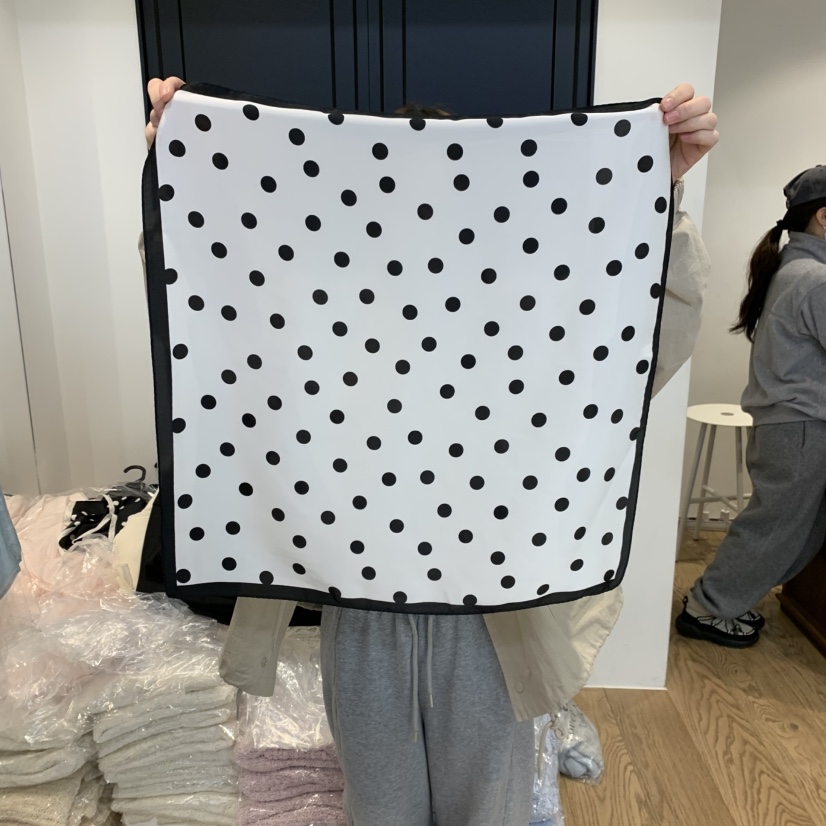 RIVEROOM韓國代購女士新款休閑職業推薦熱賣25春夏圍巾披肩RIVEROOM圍巾/披肩圖色2