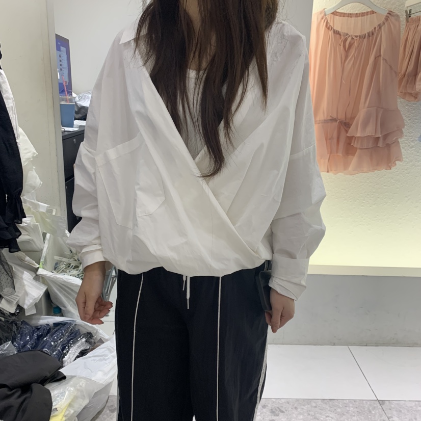 TYCHE韓國直郵㊣東大門實拍女裝新品人氣25春夏襯衫蕾絲衫假兩件TYCHE襯衫/蕾絲衫圖色2