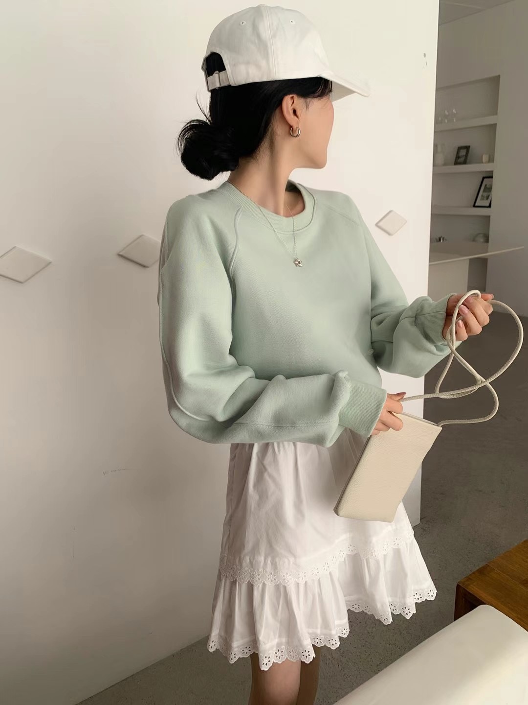 OUIR東大門實拍女裝新品推薦熱賣25春夏休閑時尚真品職業衛衣OUIR衛衣