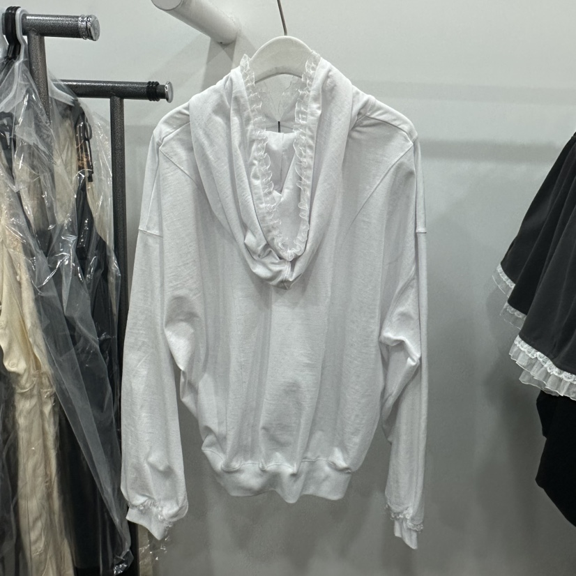 AIME HOPE MAKE韓國直郵㊣東大門實拍女裝新品時尚推薦衛衣AIME HOPE MAKE衛衣