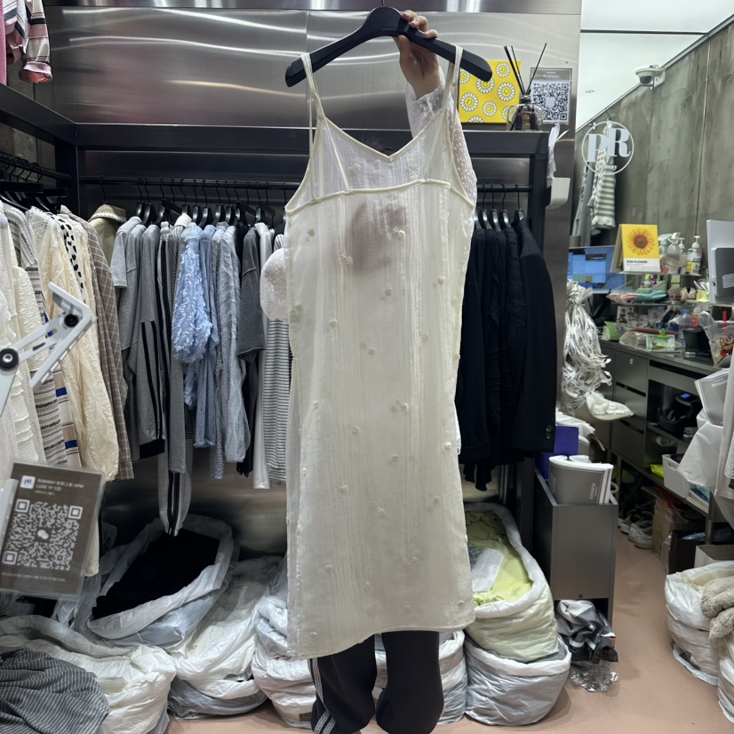 RUNWAY-런웨이韓國代購女裝新品真品休閑25春夏時尚連衣裙RUNWAY連衣裙