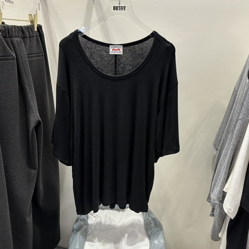 OUTFIT東大門直郵女裝新品真品時尚職業25春夏熱賣推薦休閑T恤OUTFITT恤圖色3