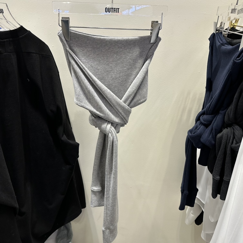 OUTFIT東大門直郵女裝新款時尚休閑真品熱賣人氣職業吊帶背心OUTFIT吊帶/背心
