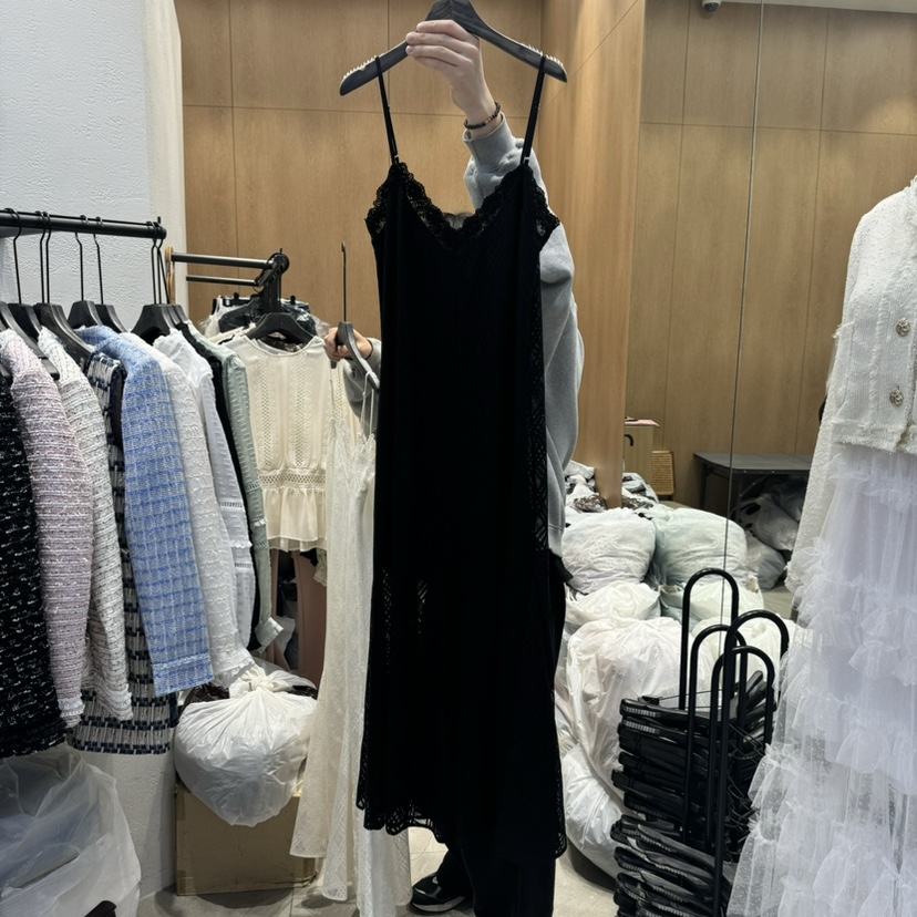TRIPLE SEVEN東大門實拍女裝新款25春夏時尚推薦真品連衣裙TRIPLE SEVEN連衣裙圖色2