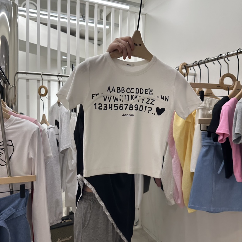 VENEFIT韓國直郵㊣女裝新款時尚職業人氣熱賣推薦25春夏T恤VENEFIT/JENNIET恤