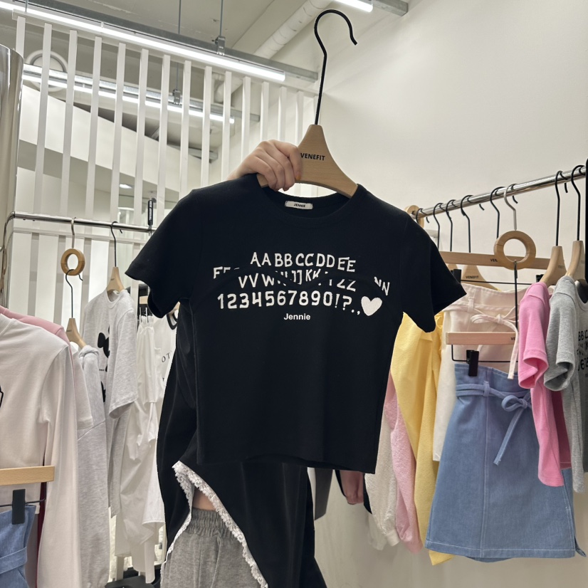 VENEFIT韓國直郵㊣女裝新款時尚職業人氣熱賣推薦25春夏T恤VENEFIT/JENNIET恤圖色4