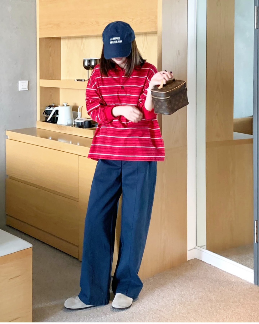COURGETTE韓國直郵㊣東大門實拍女裝新品熱賣襯衫蕾絲衫男女同款COURGETTE襯衫/蕾絲衫