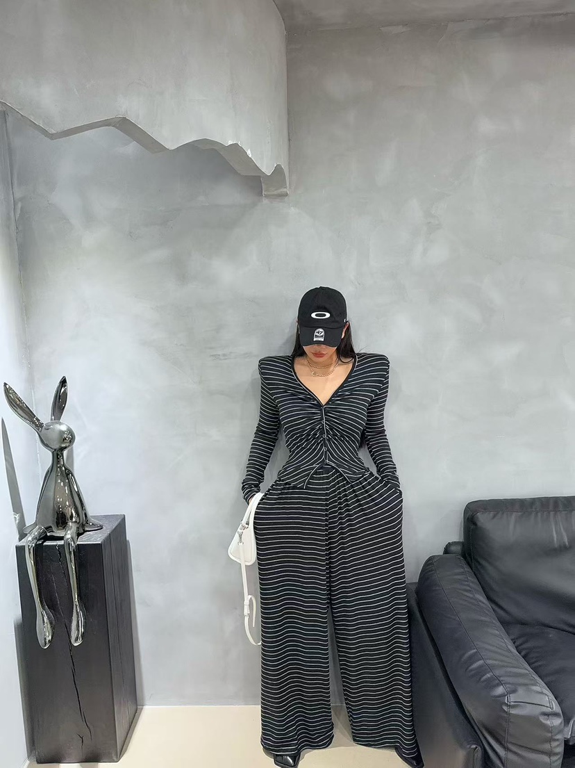 BLACK BABI韓國㊣直郵東大門代購女裝新品時尚熱賣職業套裝BLACK BABI套裝